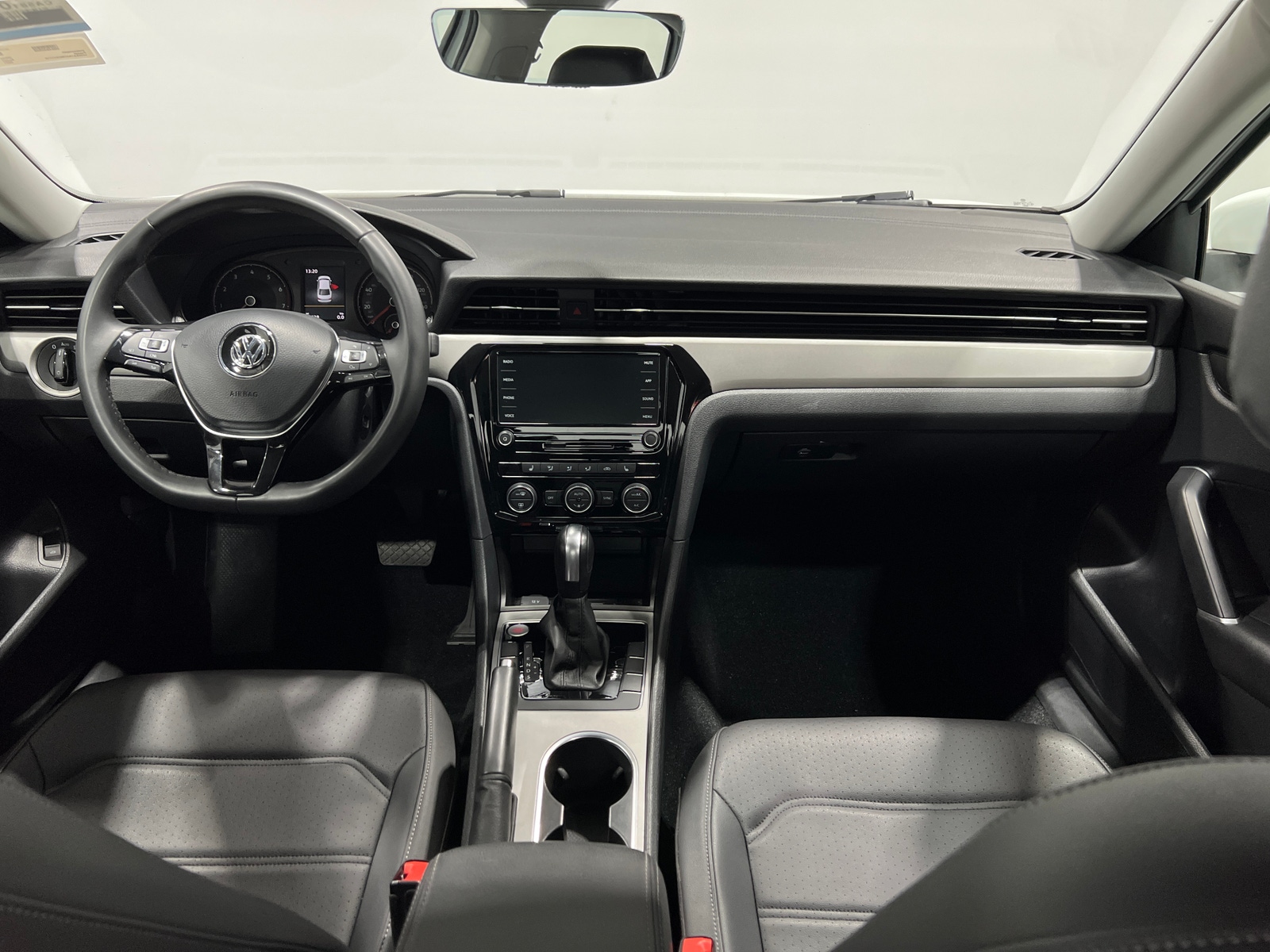 Thumbnail: 2021 Volkswagen Passat - 2