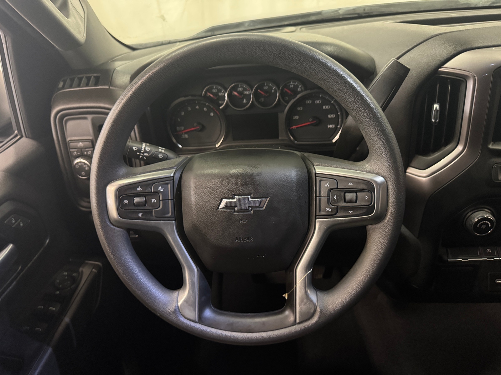 Thumbnail: 2022 Chevrolet Silverado 1500 - 5