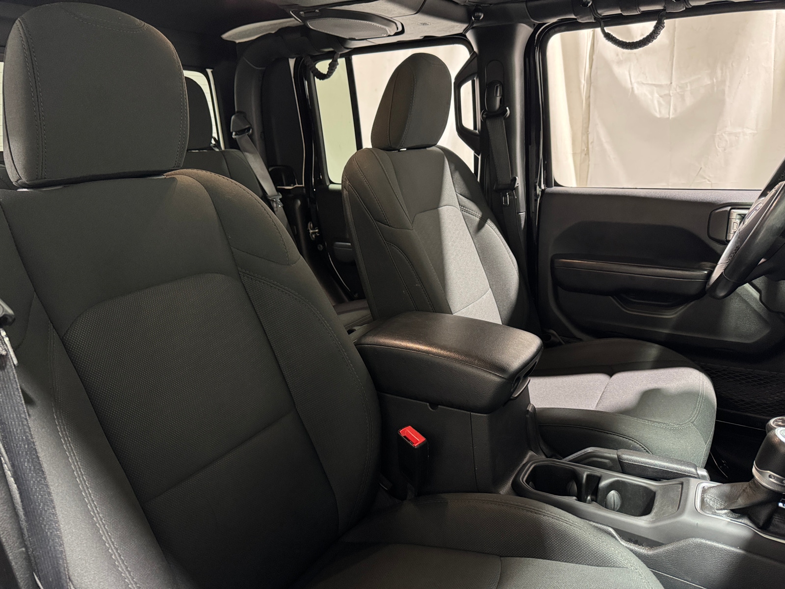 Thumbnail: 2020 Jeep Gladiator - 2