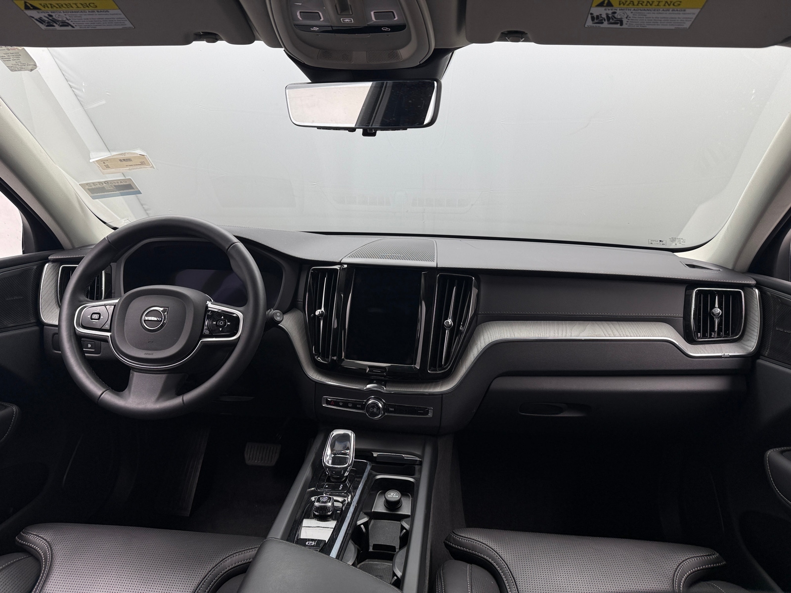 Thumbnail: 2025 Volvo XC60 - 2