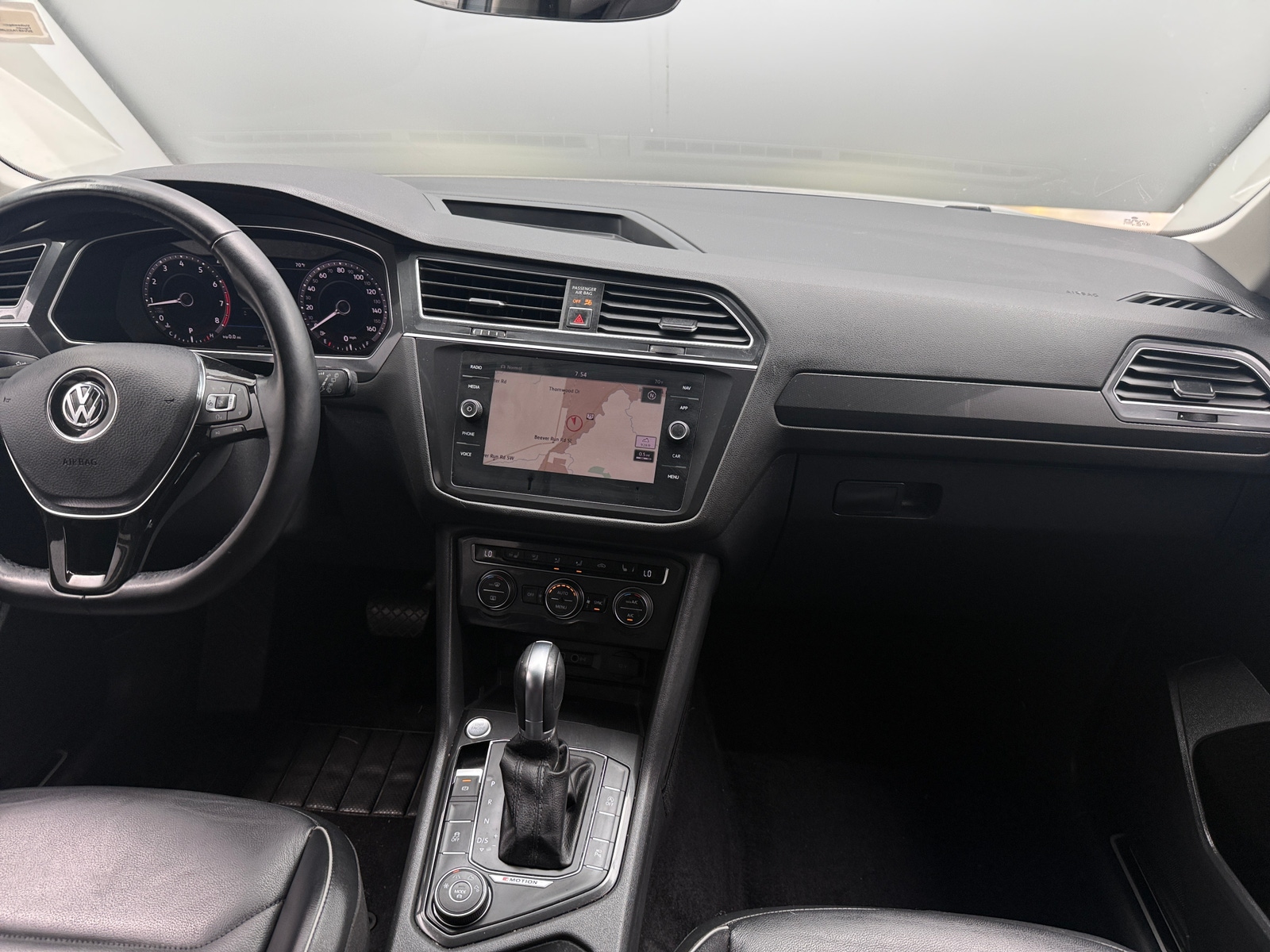 Thumbnail: 2018 Volkswagen Tiguan - 2