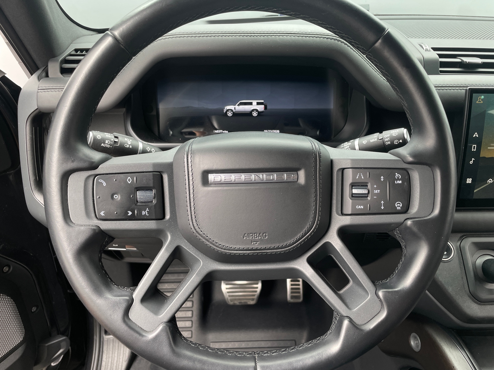 Thumbnail: 2024 Land Rover Defender - 5
