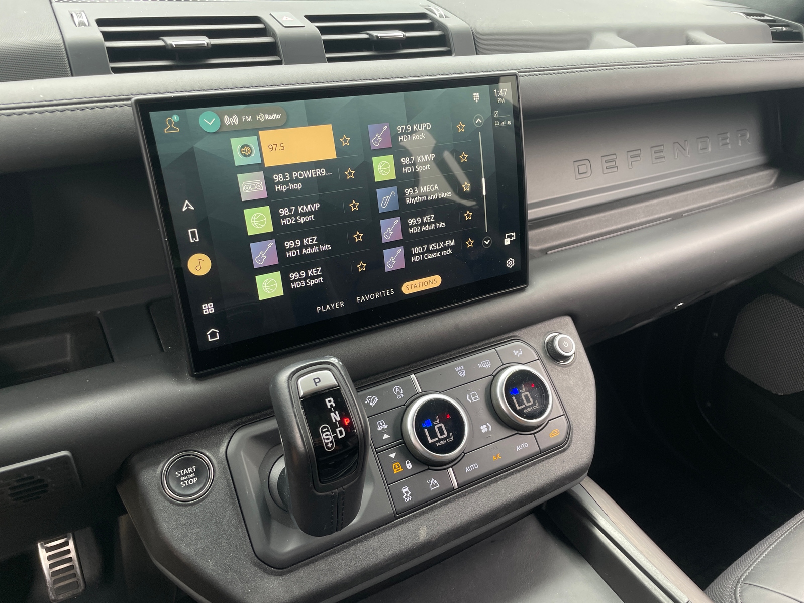 Thumbnail: 2024 Land Rover Defender - 4
