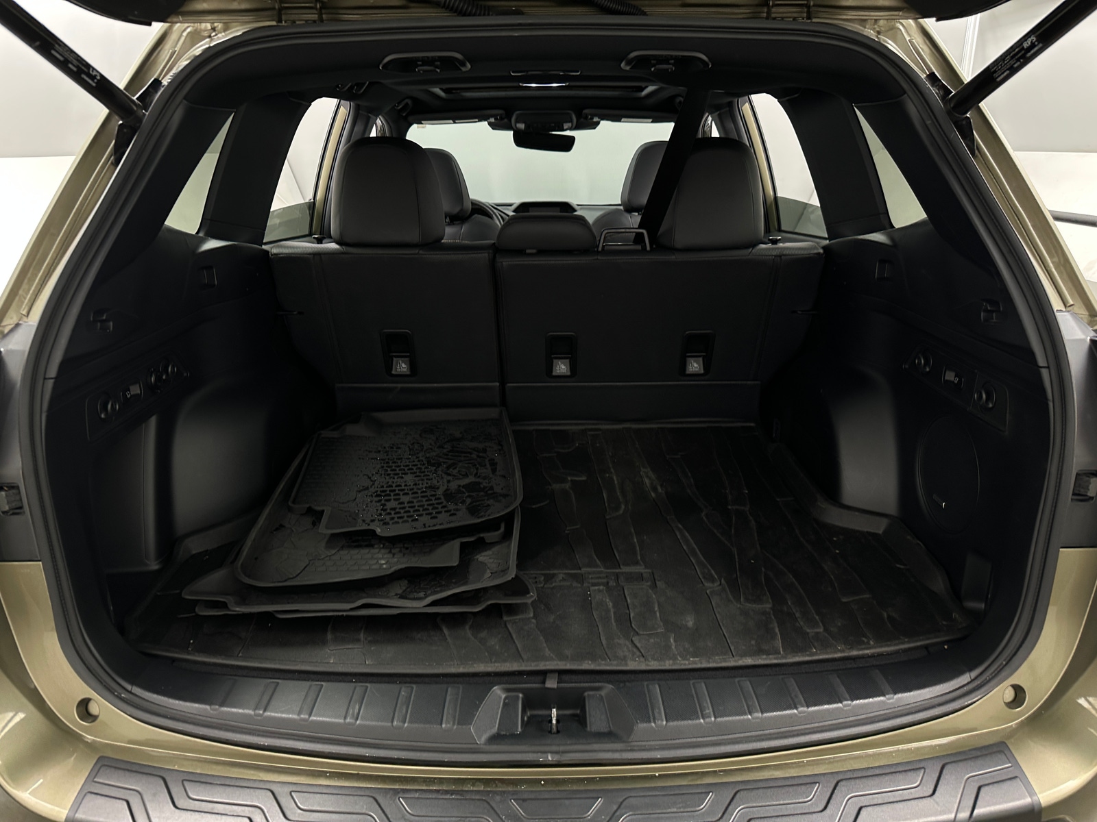 Thumbnail: 2025 Subaru Forester - 6