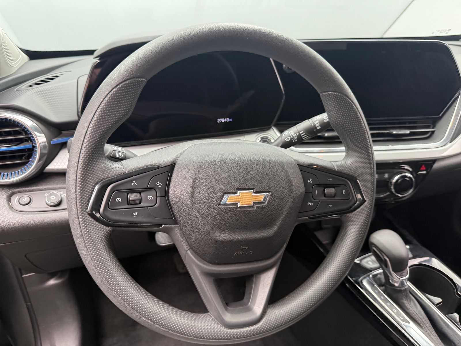 Thumbnail: 2025 Chevrolet Trax - 5