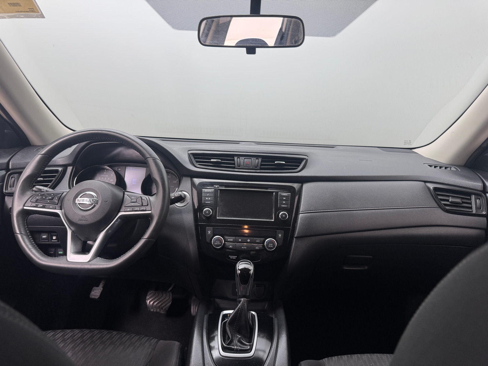 Thumbnail: 2018 Nissan Rogue - 3