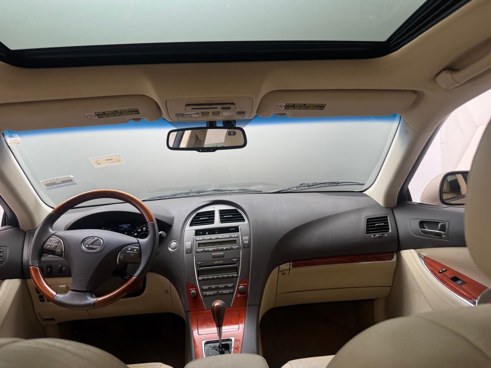Thumbnail: 2010 Lexus ES - 2