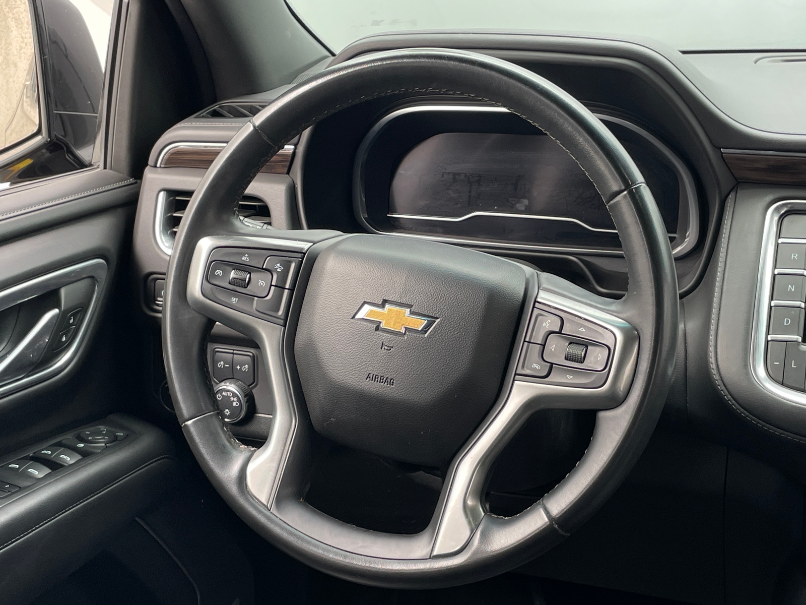 Thumbnail: 2023 Chevrolet Tahoe - 4