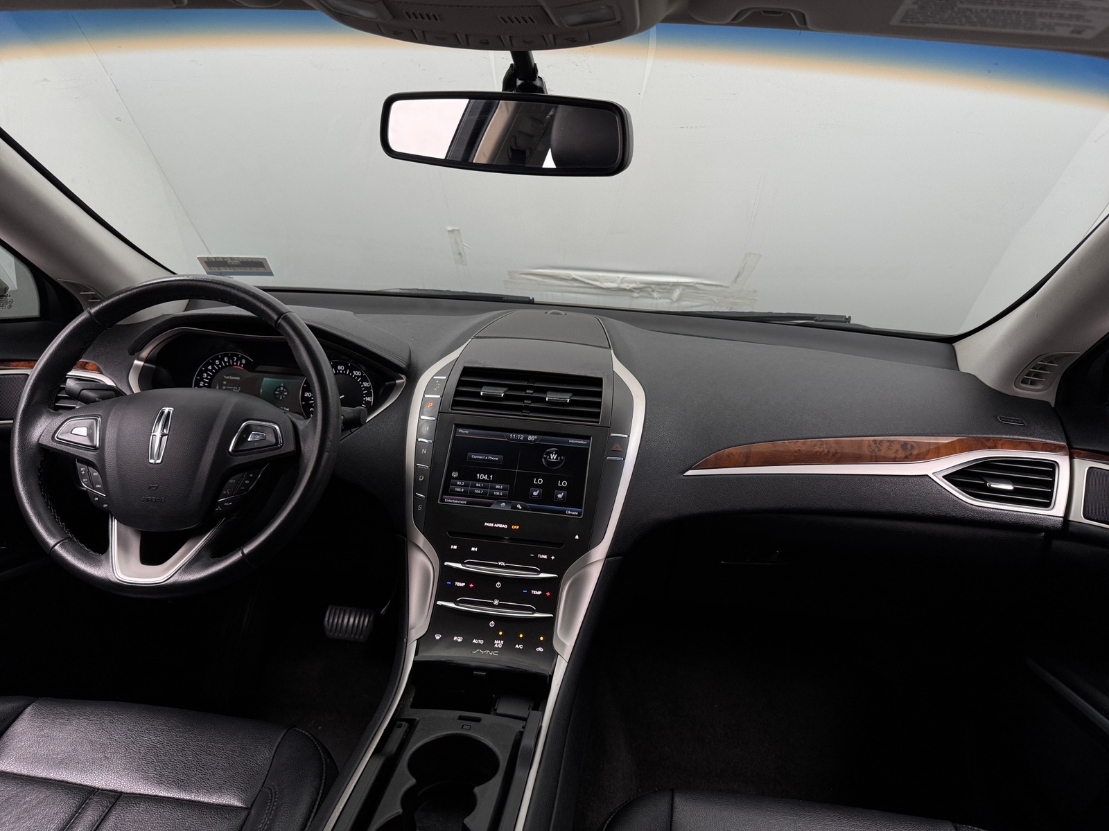 Thumbnail: 2016 Lincoln MKZ - 2