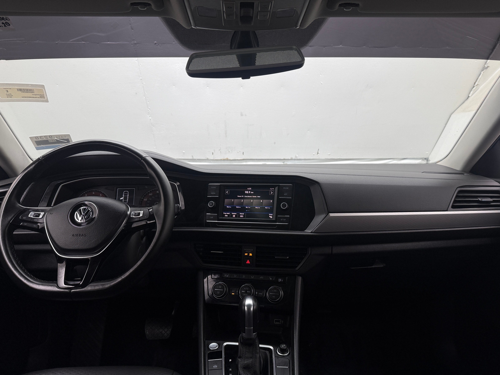 Thumbnail: 2019 Volkswagen Jetta - 2