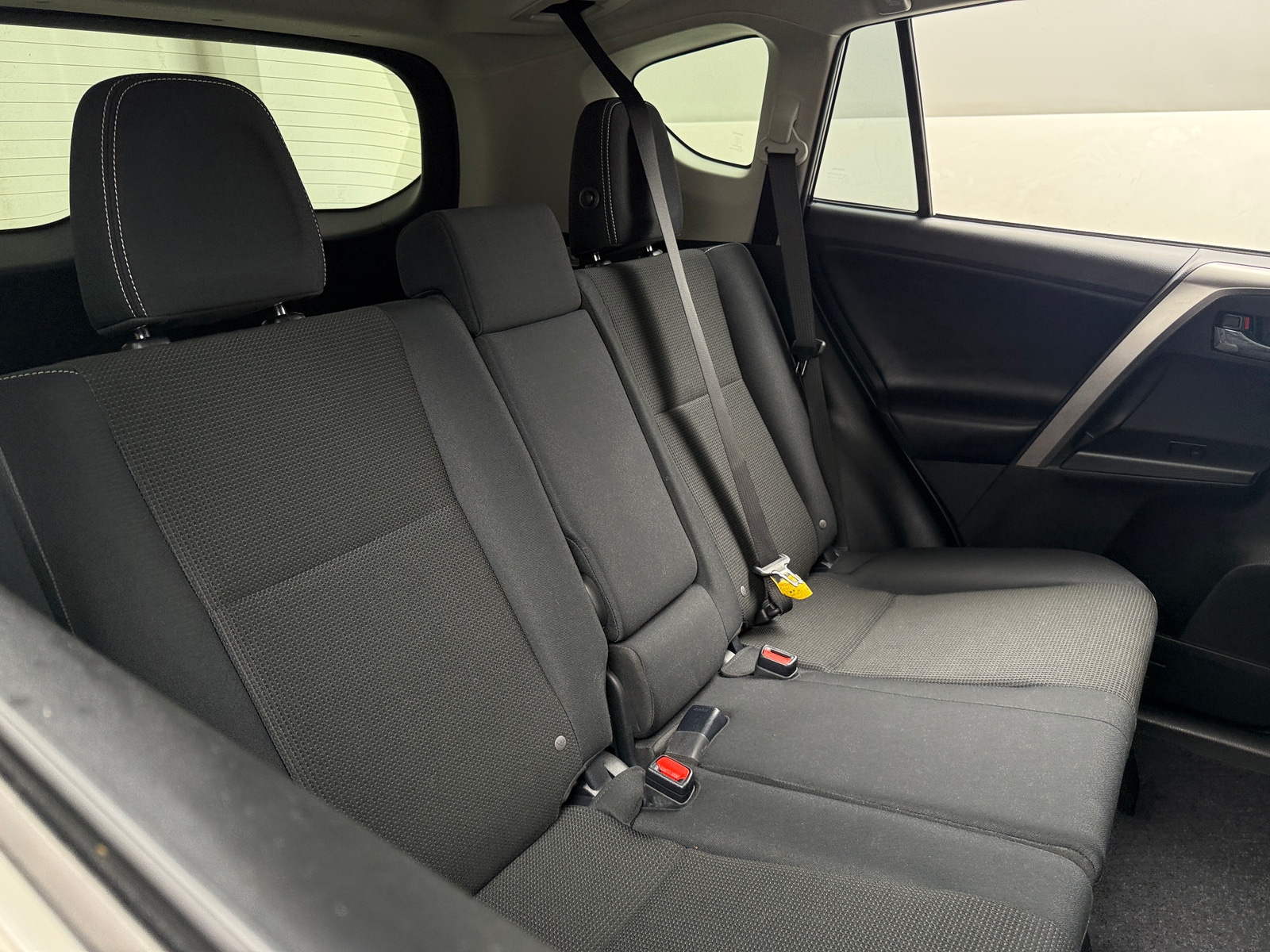 Thumbnail: 2018 Toyota RAV4 - 6