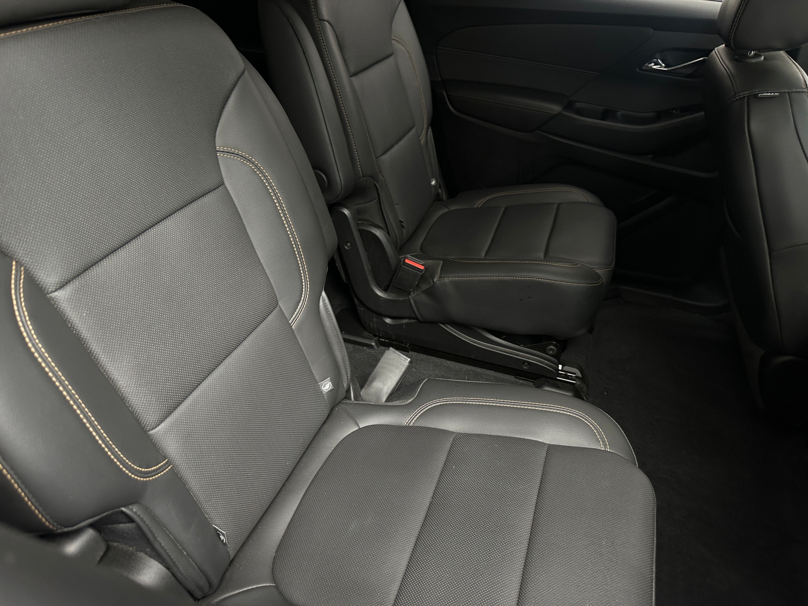 Thumbnail: 2020 Chevrolet Traverse - 5