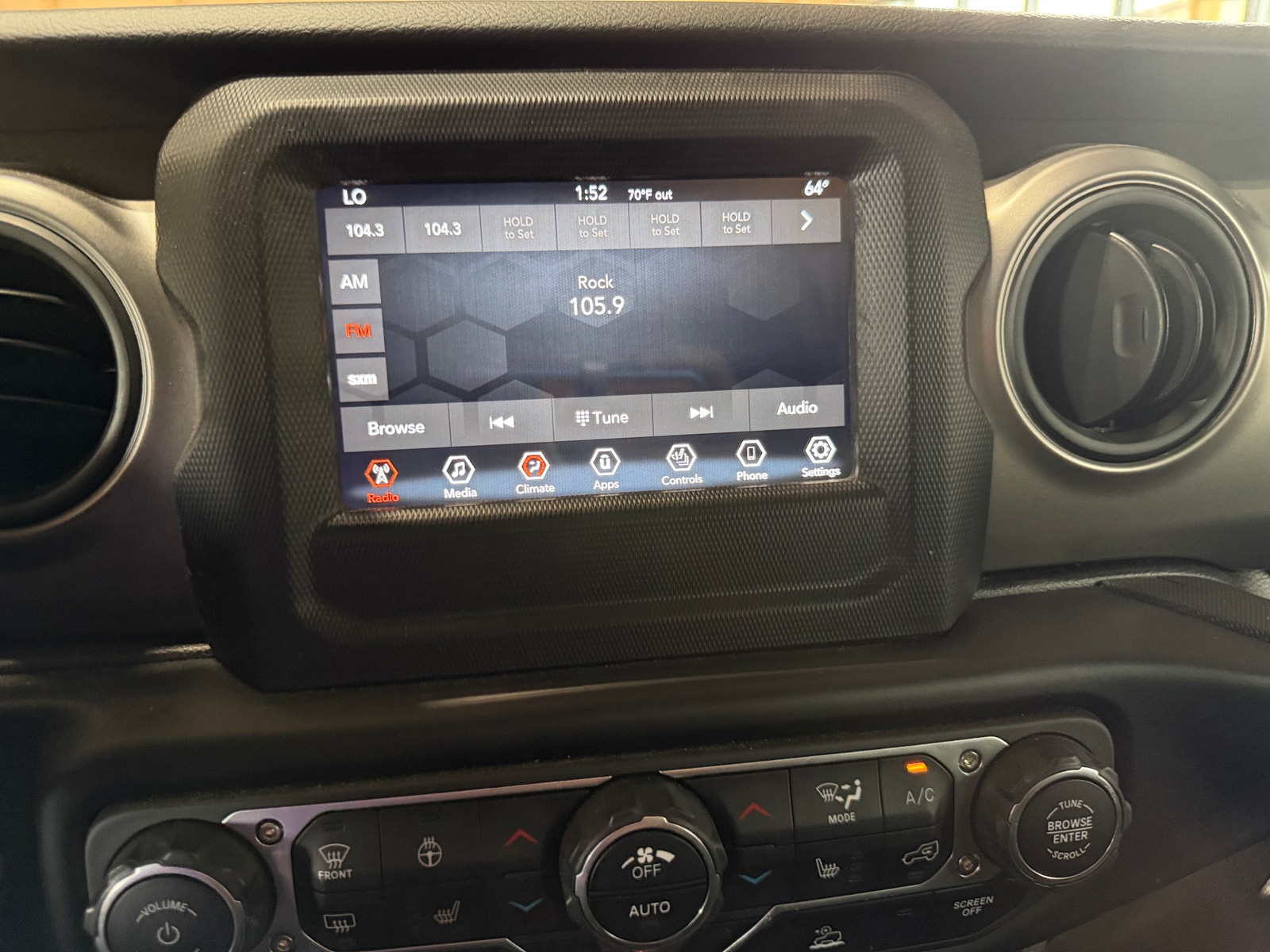 Thumbnail: 2023 Jeep Gladiator - 4