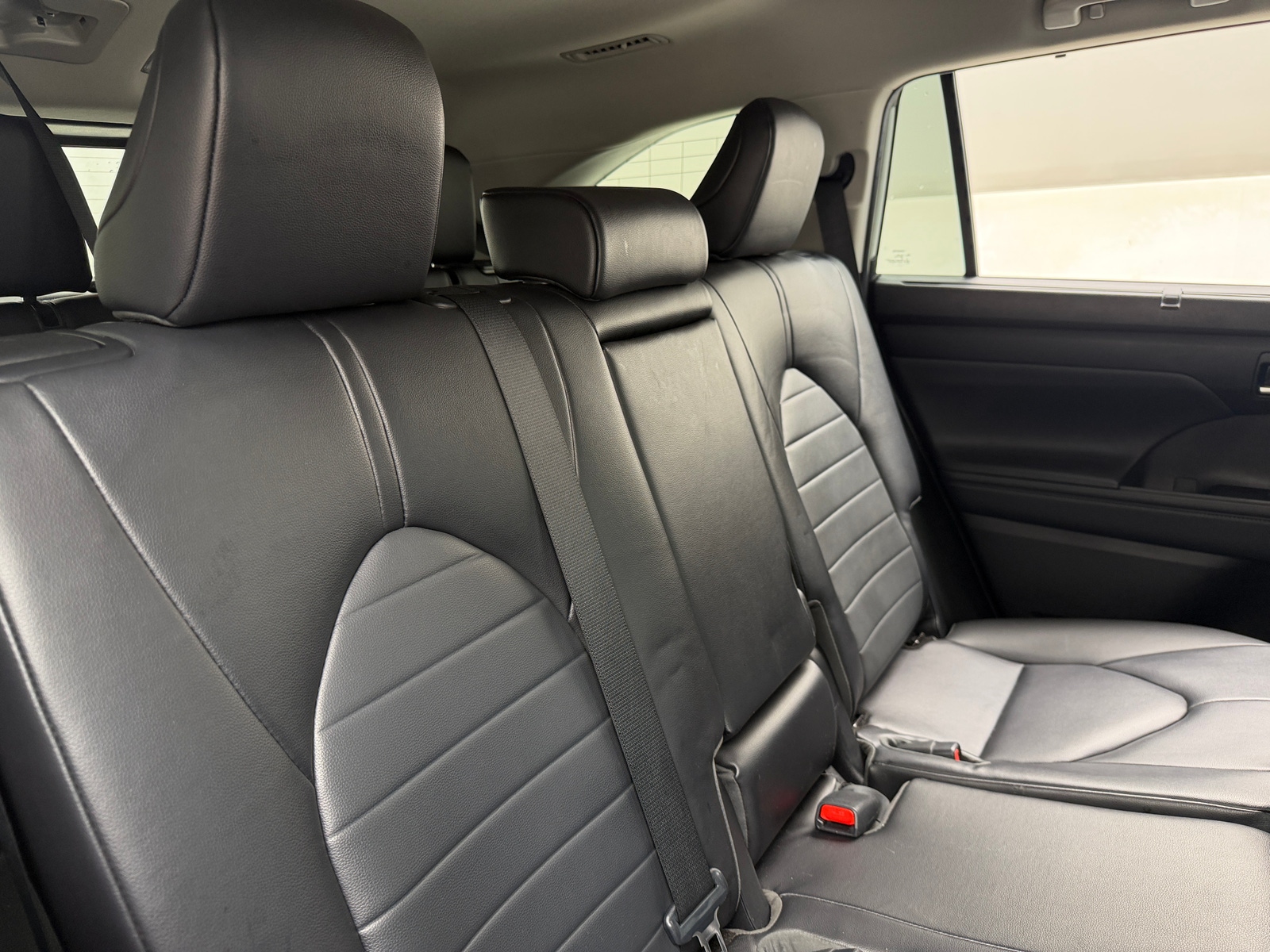 Thumbnail: 2023 Toyota Highlander - 5