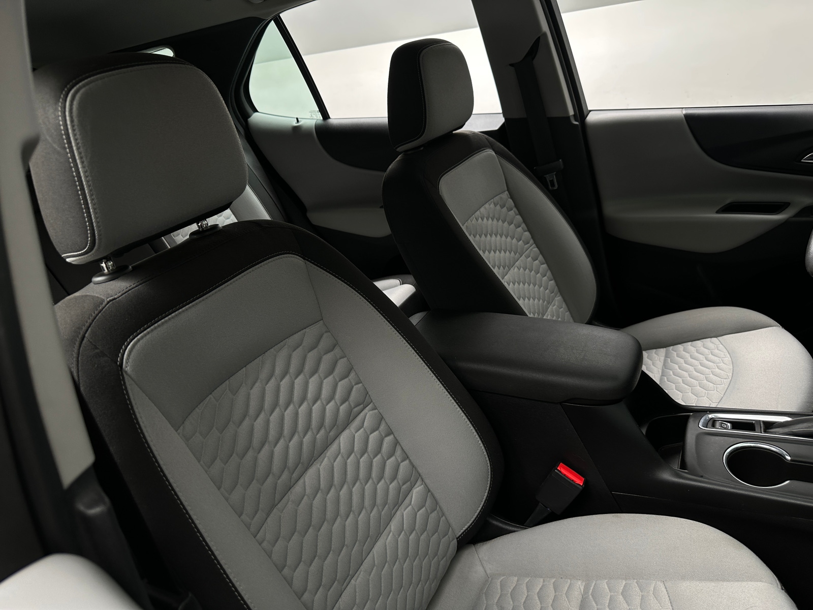 Thumbnail: 2018 Chevrolet Equinox - 2