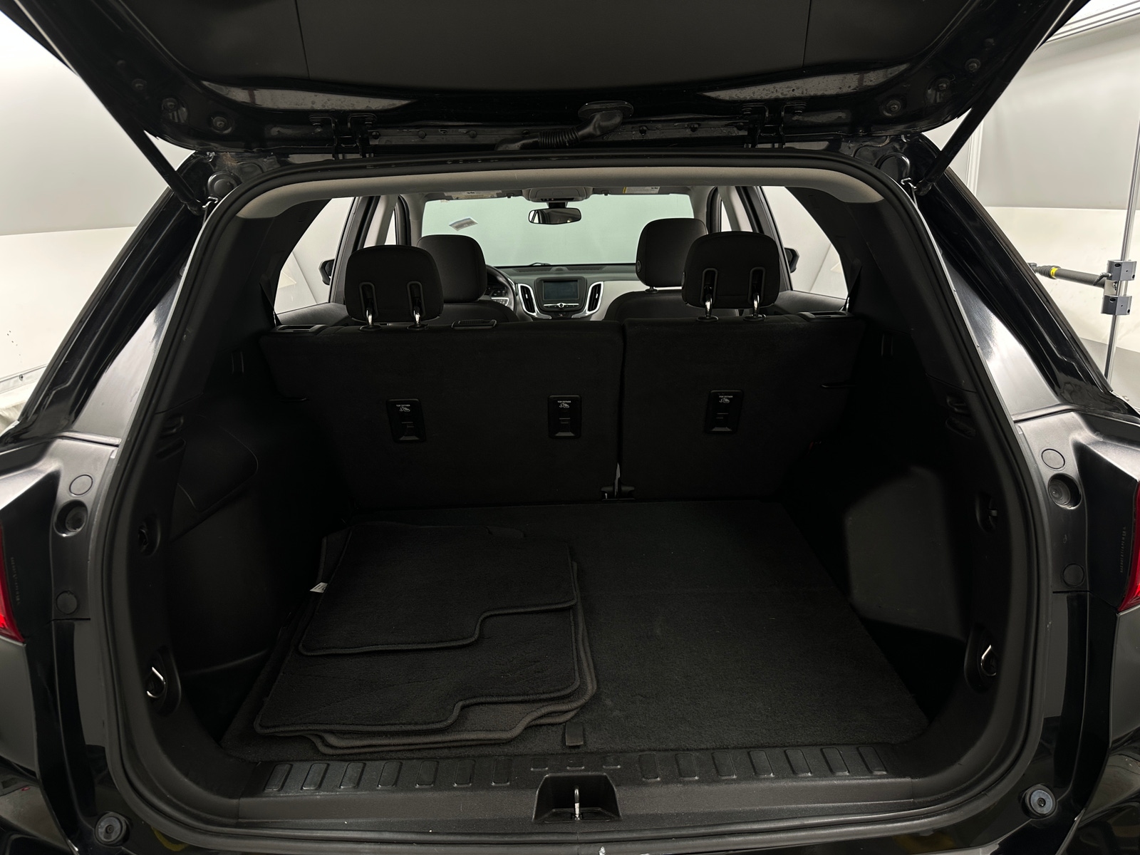 Thumbnail: 2018 Chevrolet Equinox - 7
