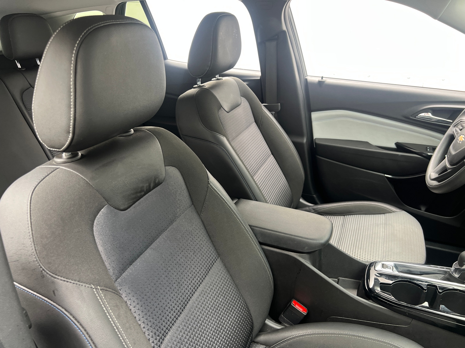 Thumbnail: 2025 Chevrolet Trax - 2