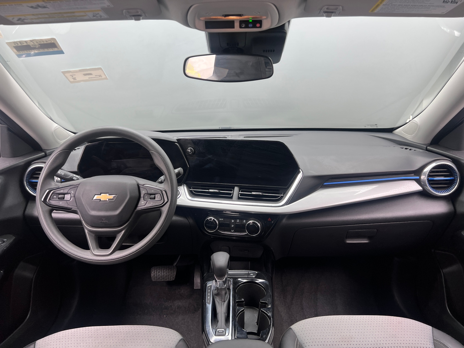 Thumbnail: 2025 Chevrolet Trax - 3