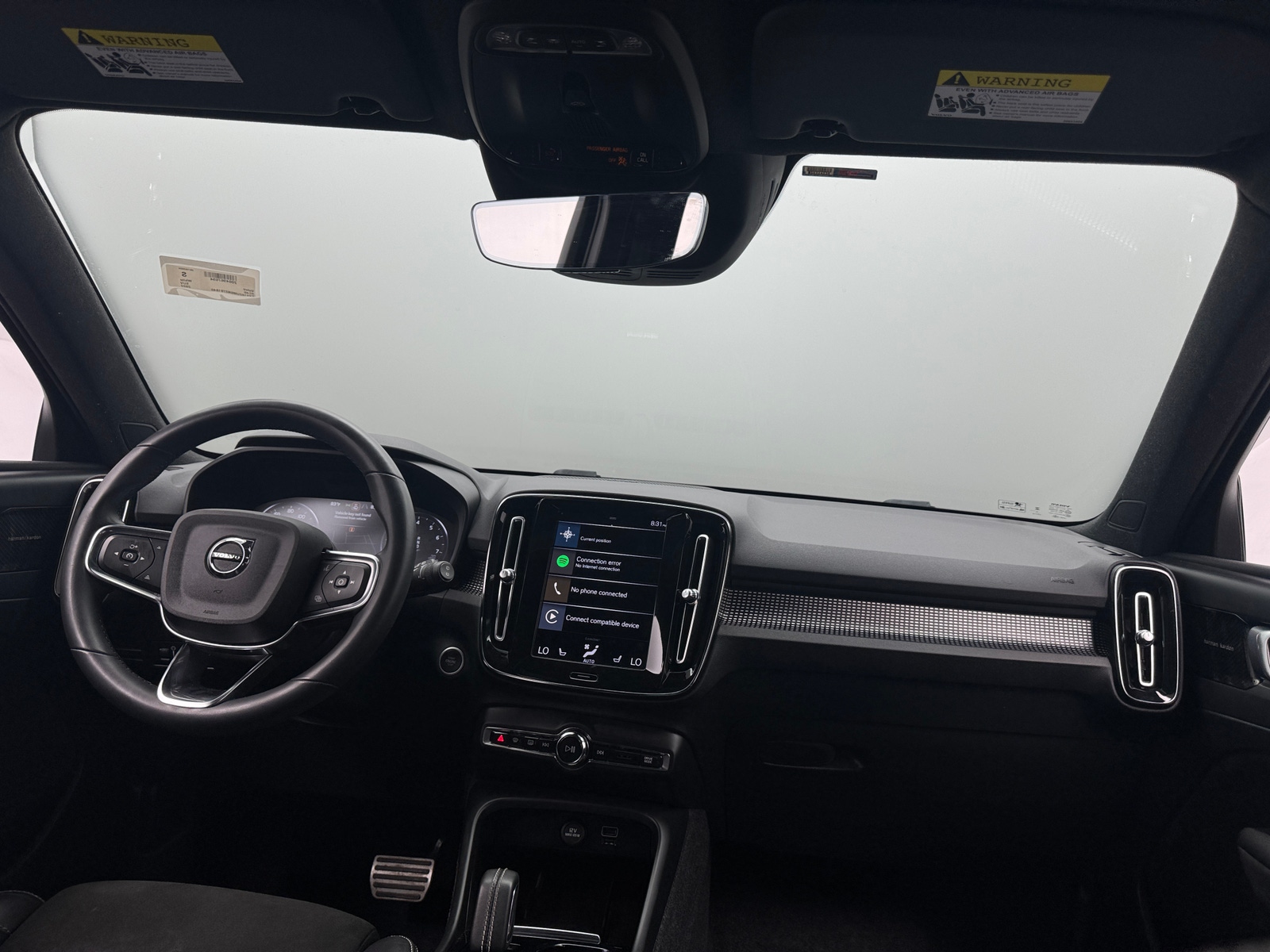 Thumbnail: 2022 Volvo XC40 - 2