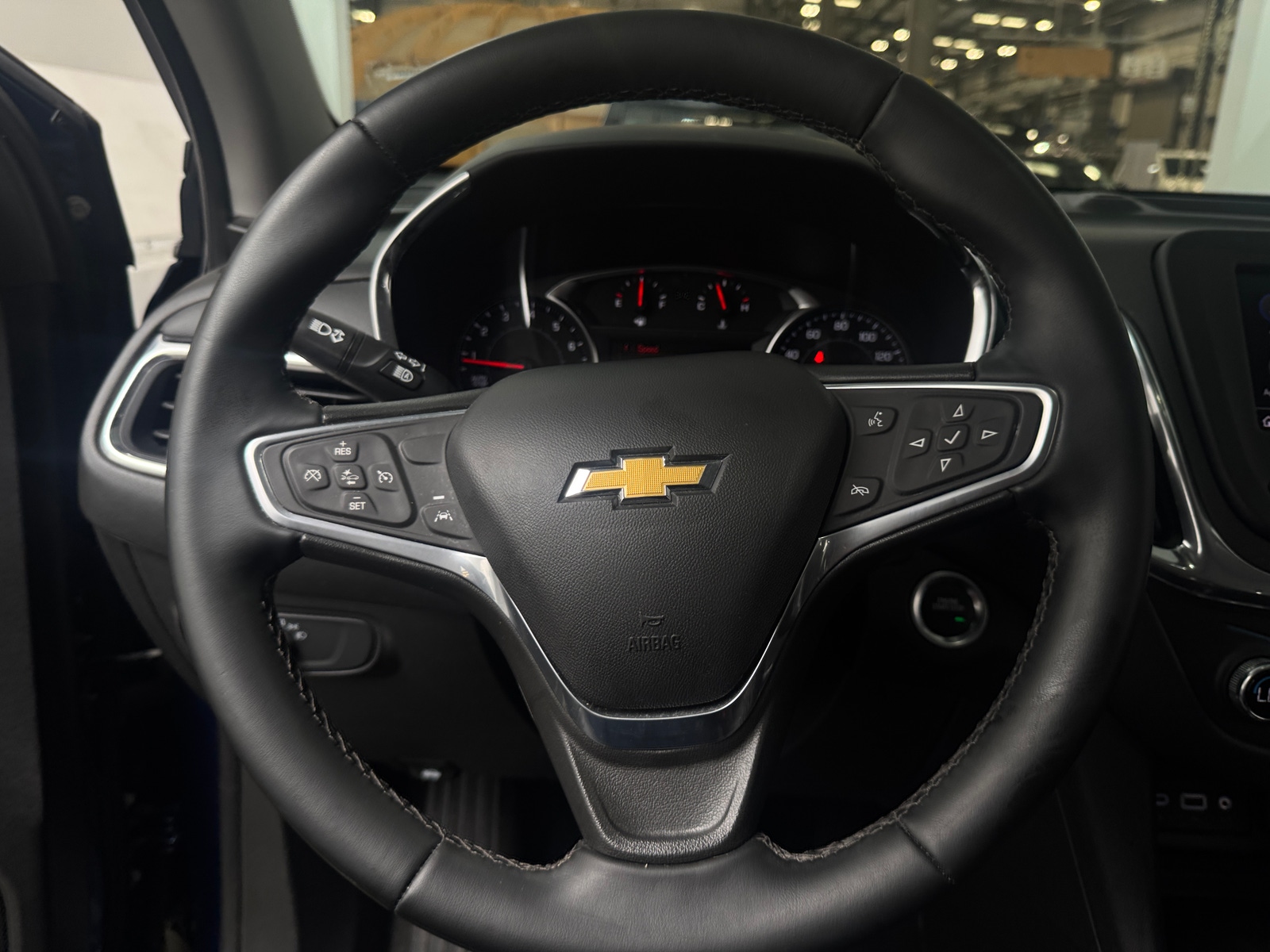 Thumbnail: 2023 Chevrolet Equinox - 5
