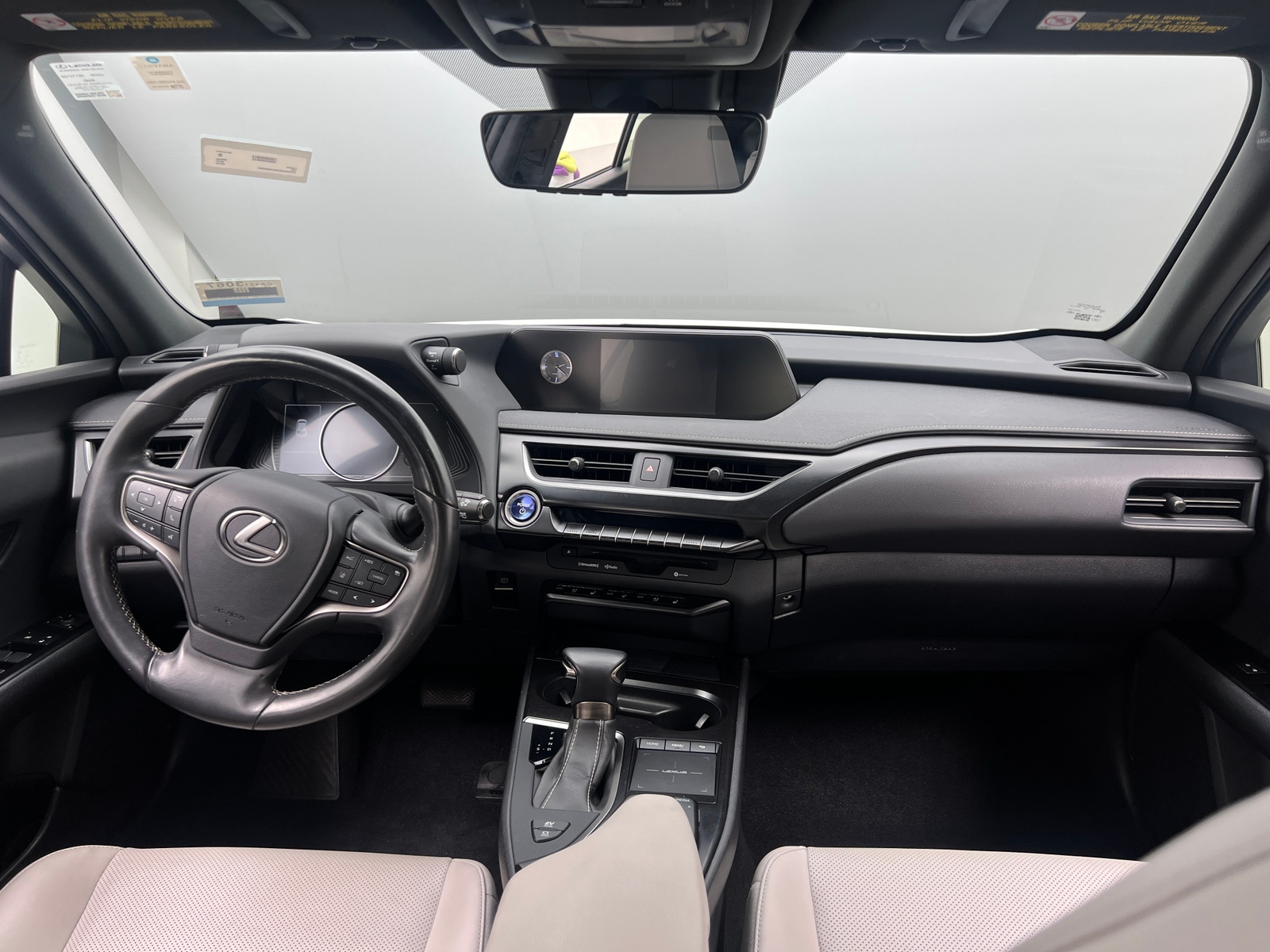 Thumbnail: 2019 Lexus UX - 2