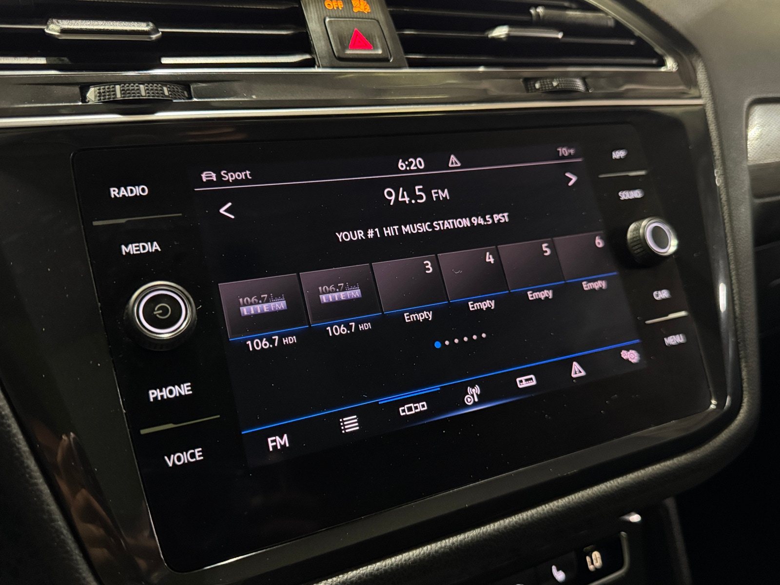 Thumbnail: 2021 Volkswagen Tiguan - 3