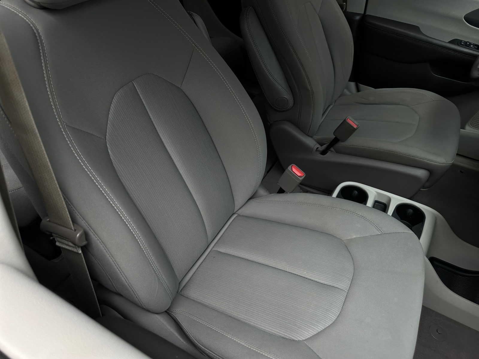 Thumbnail: 2017 Chrysler Pacifica - 2