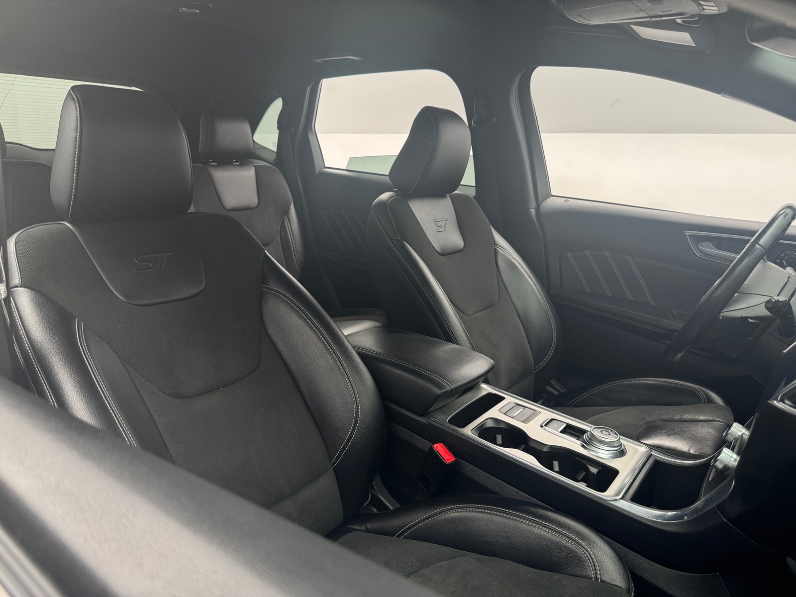 Thumbnail: 2023 Ford Edge - 2
