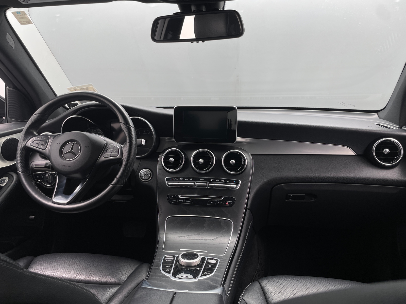 Thumbnail: 2019 Mercedes-Benz GLC - 2