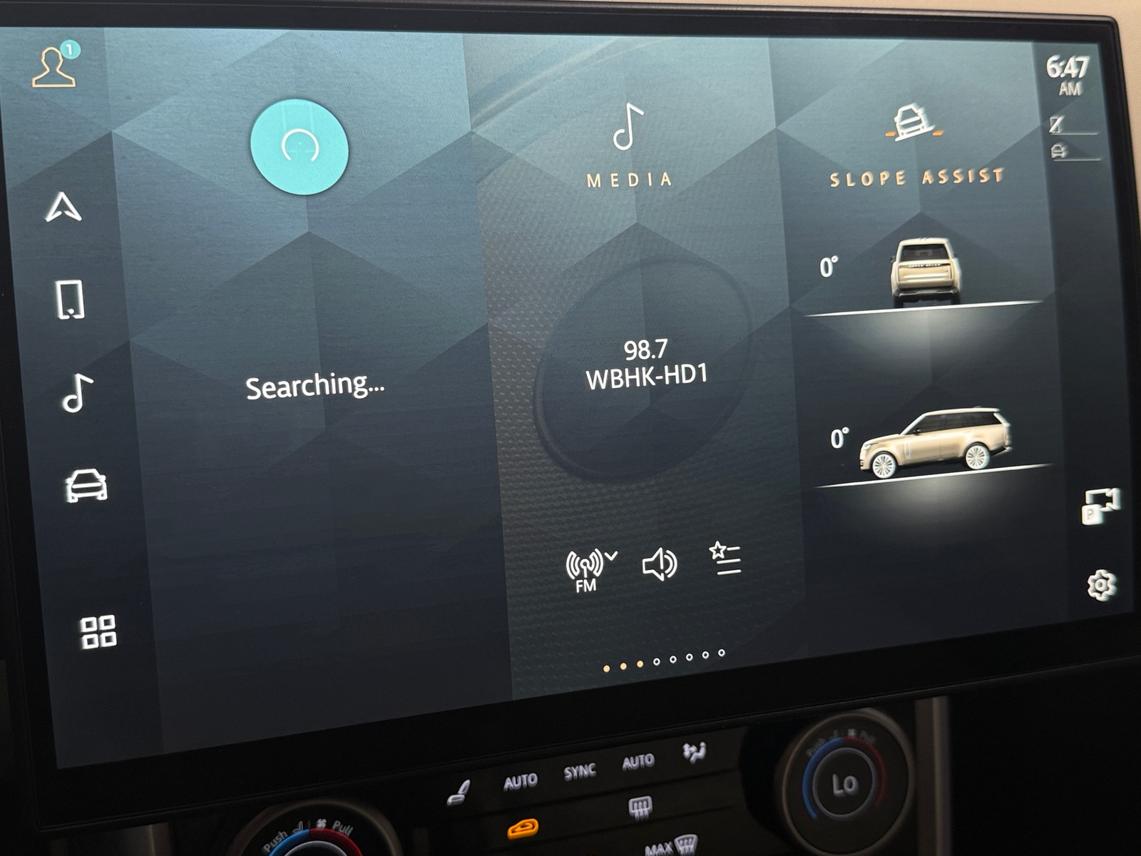 Thumbnail: 2023 Land Rover Range Rover - 3