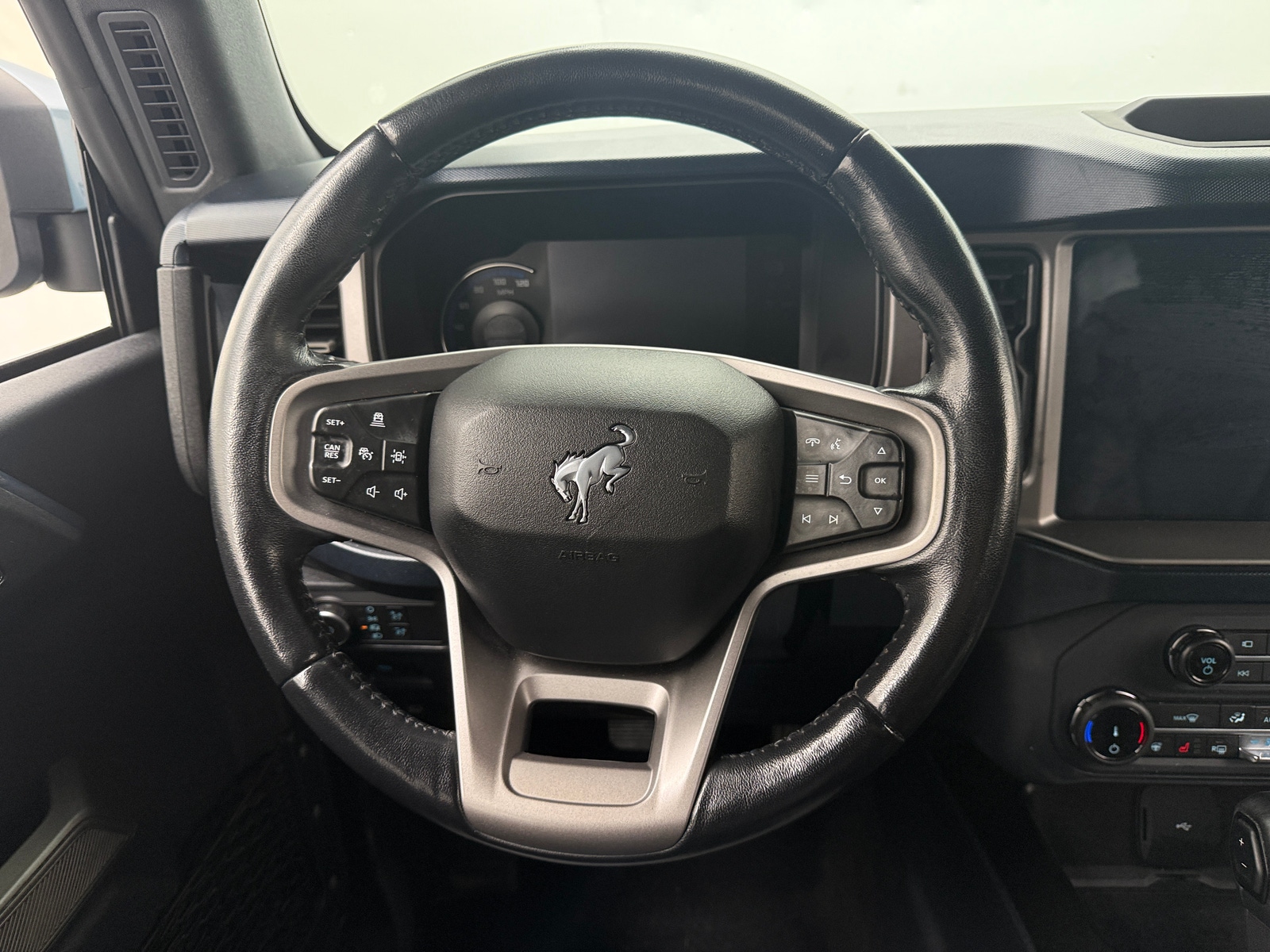 Thumbnail: 2022 Ford Bronco - 5