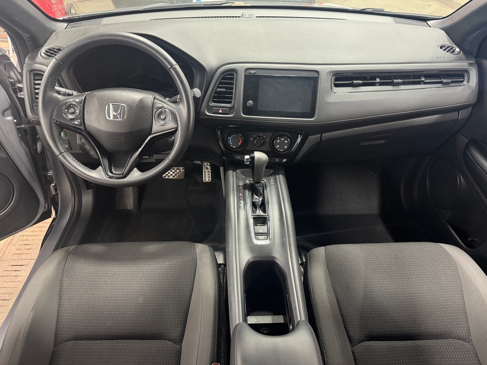 Thumbnail: 2019 Honda HR-V - 3