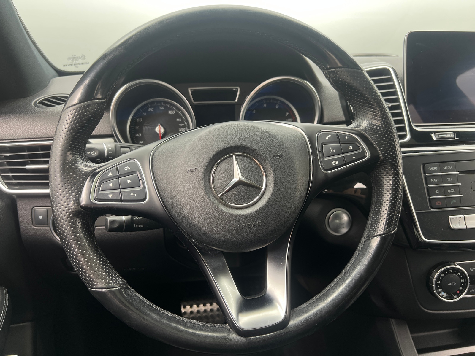 Thumbnail: 2019 Mercedes-Benz GLE - 4