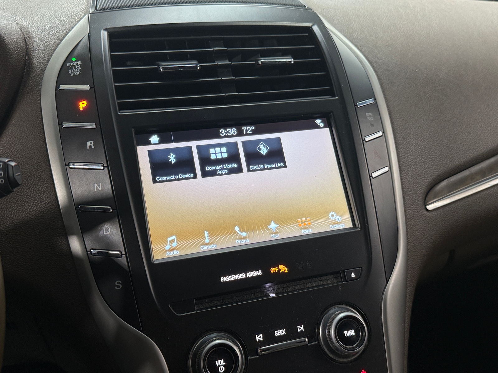 Thumbnail: 2017 Lincoln MKC - 3