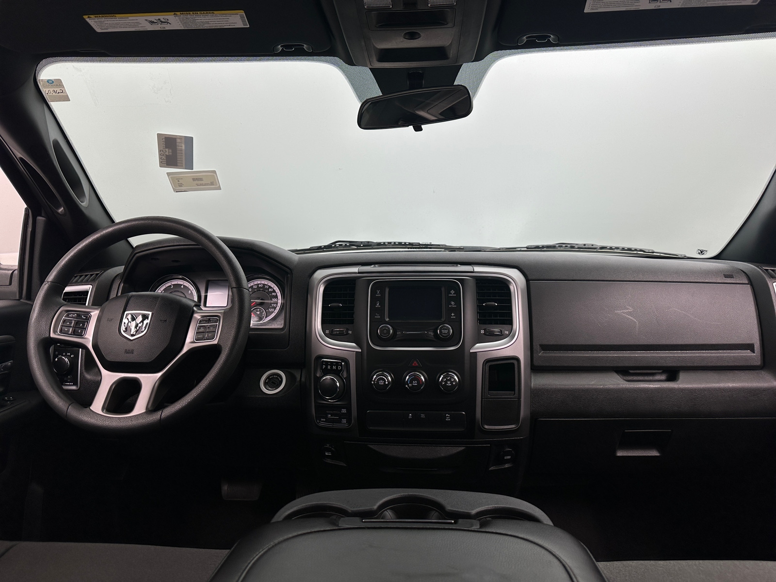 Thumbnail: 2022 RAM 1500 Classic - 3
