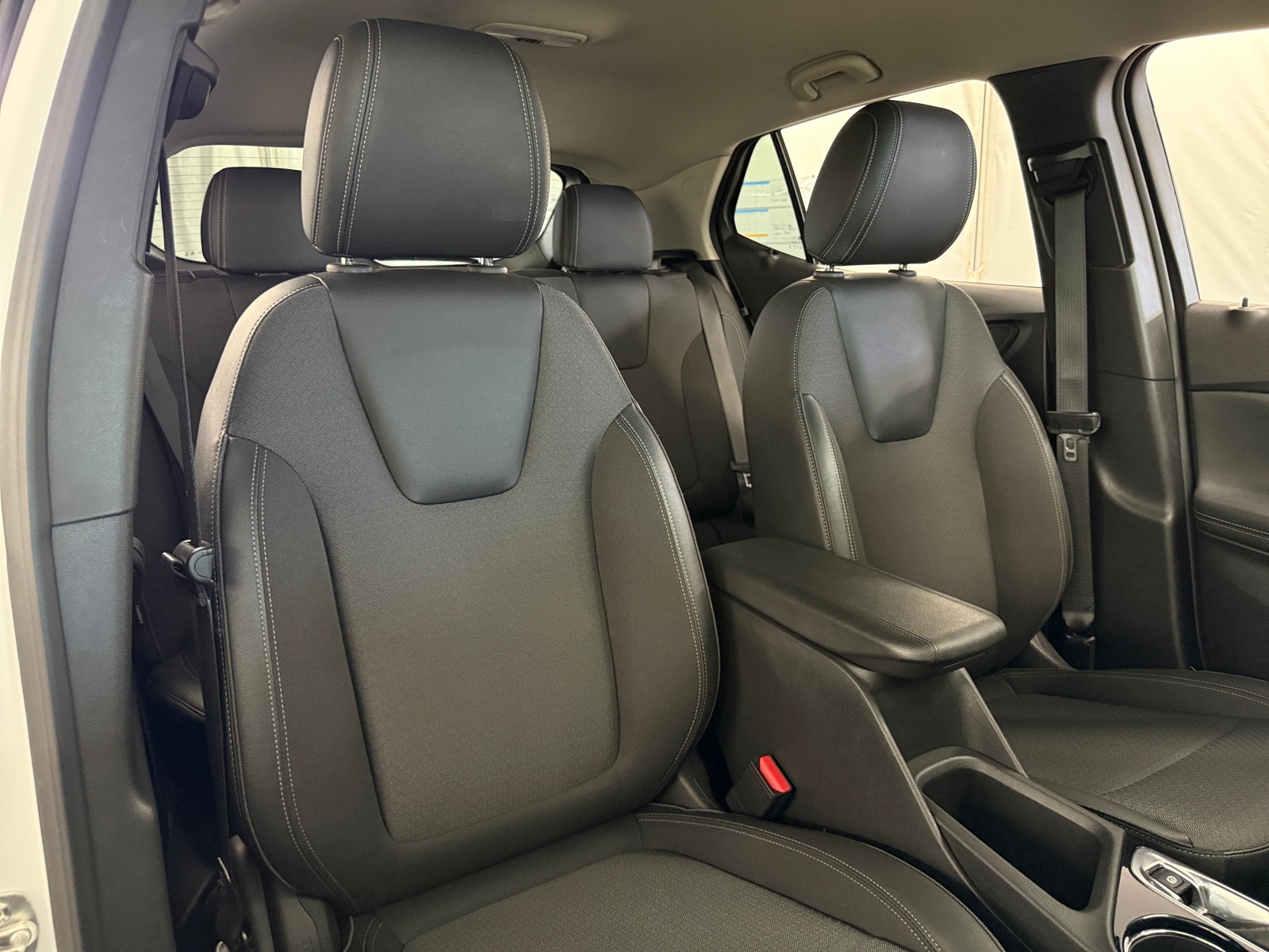 Thumbnail: 2025 Buick Encore GX - 2