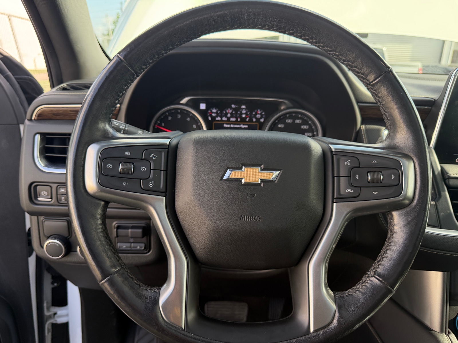 Thumbnail: 2021 Chevrolet Tahoe - 4