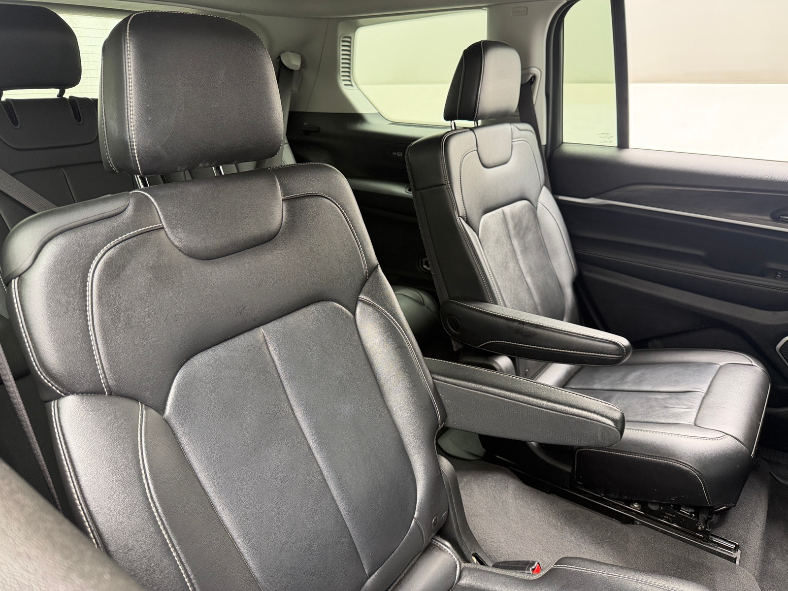 Thumbnail: 2021 Jeep Grand Cherokee L - 5