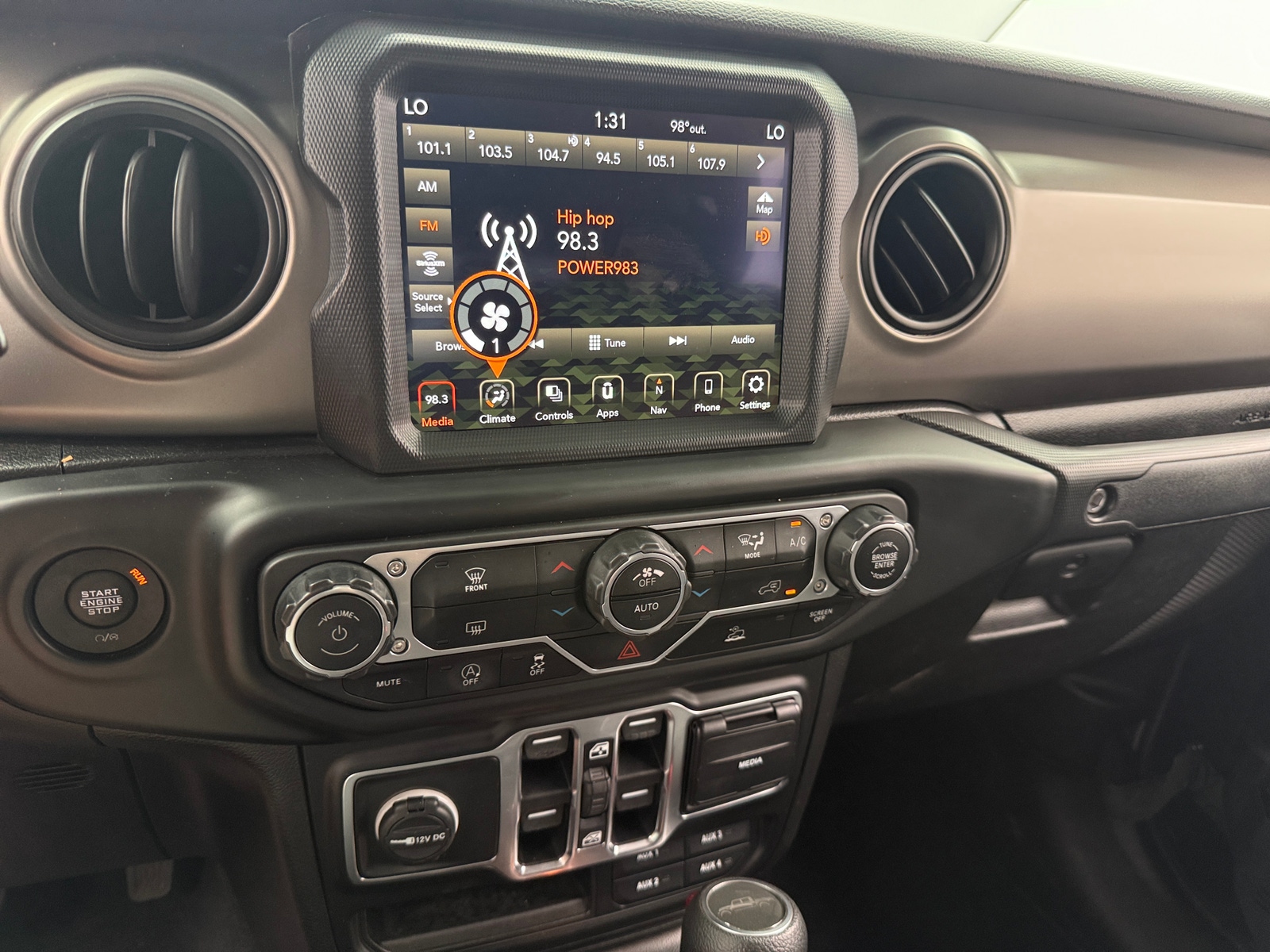 Thumbnail: 2021 Jeep Gladiator - 4