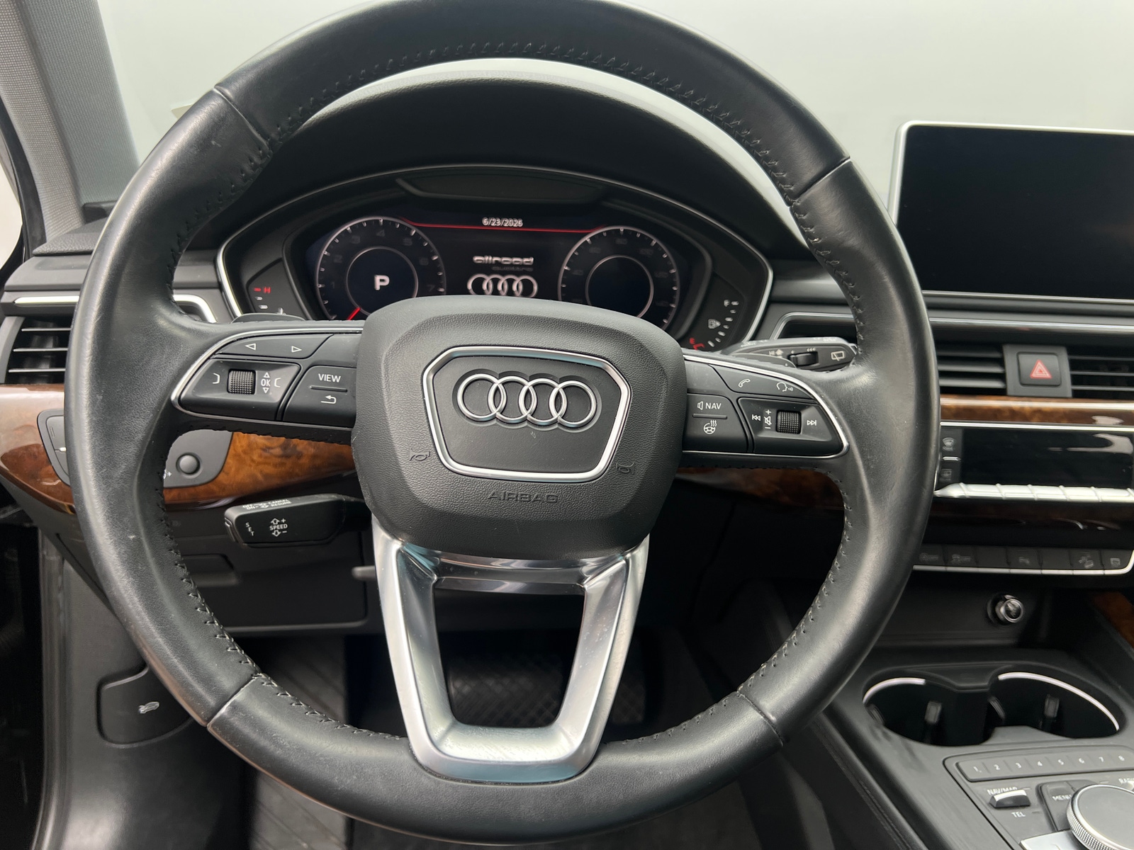 Thumbnail: 2019 Audi A4 - 4