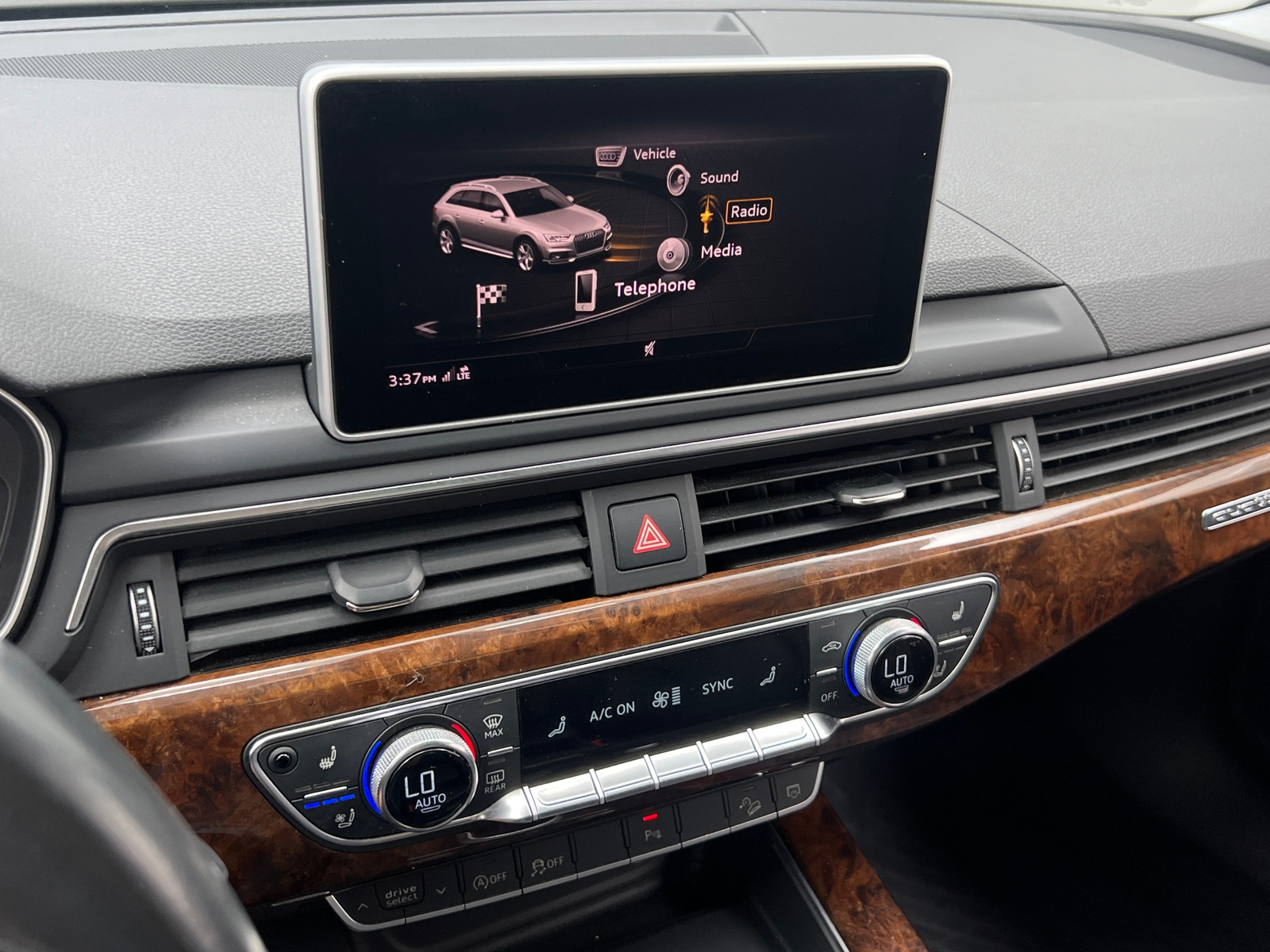 Thumbnail: 2019 Audi A4 - 3