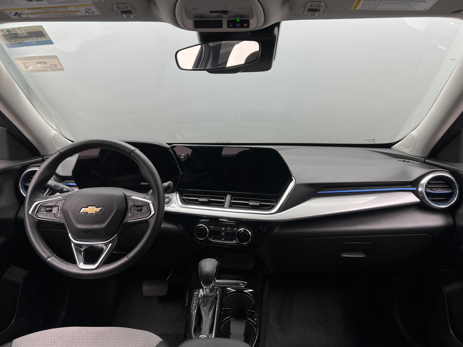 Thumbnail: 2025 Chevrolet Trax - 3