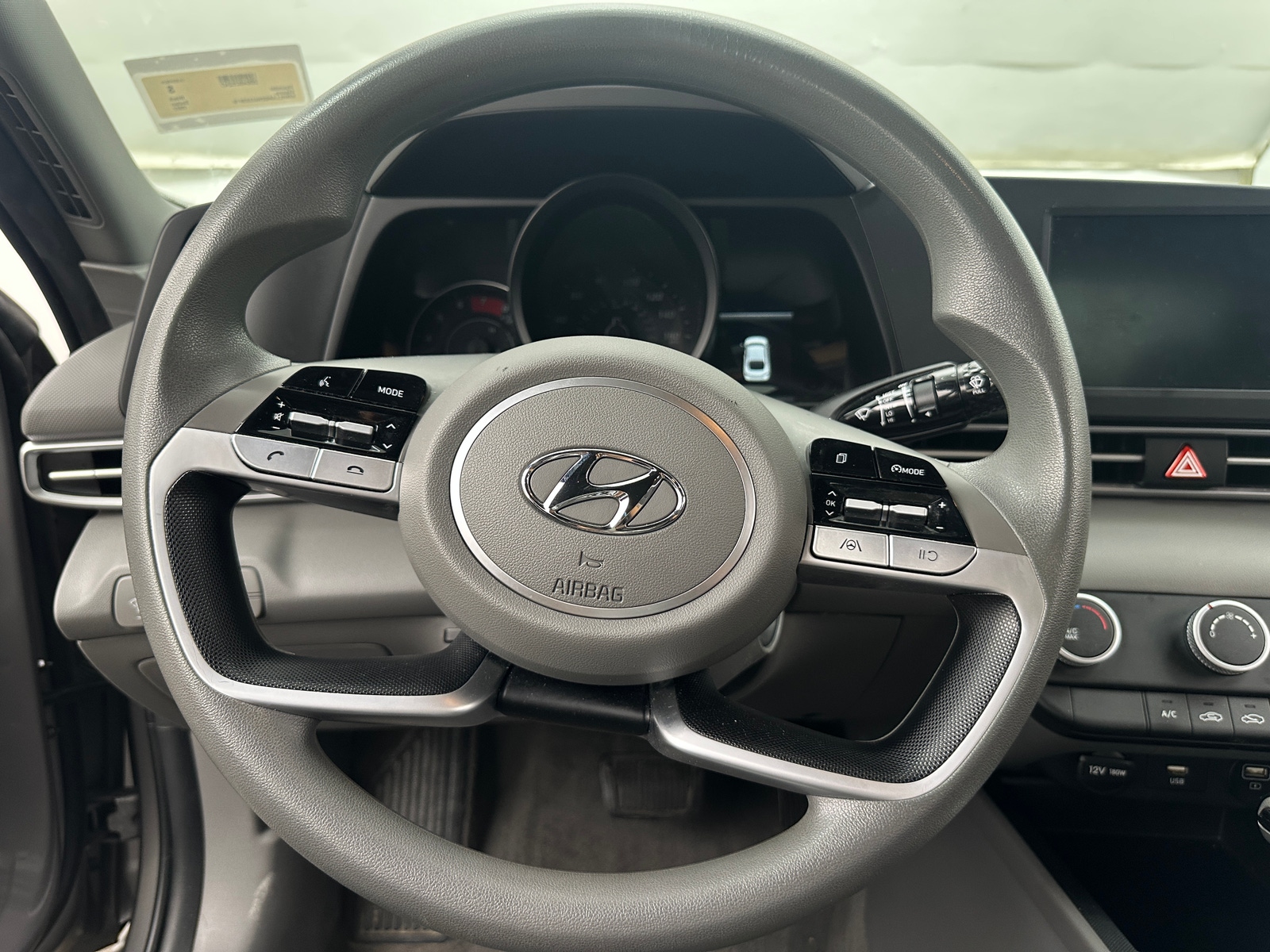 Thumbnail: 2022 Hyundai Elantra - 5