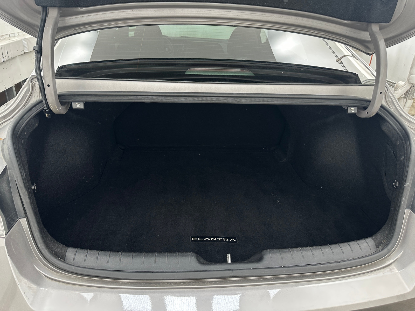 Thumbnail: 2022 Hyundai Elantra - 7