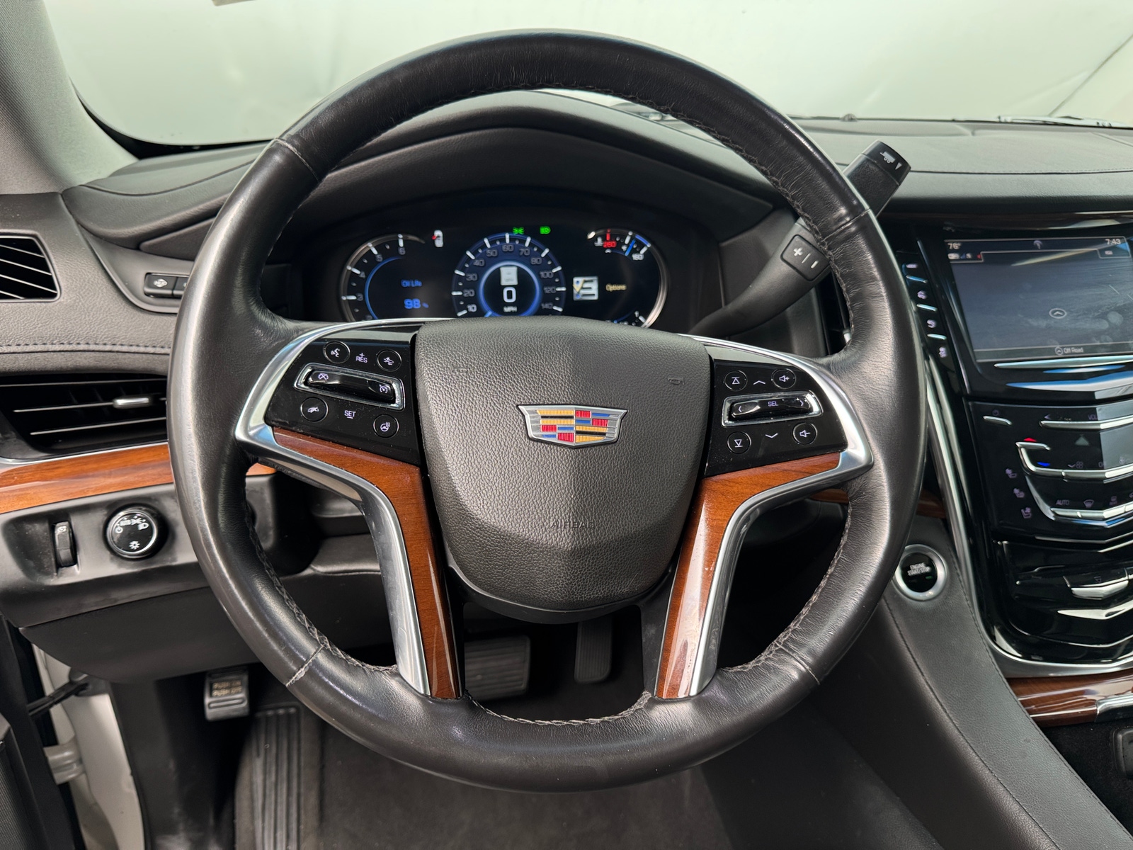 Thumbnail: 2019 Cadillac Escalade - 4