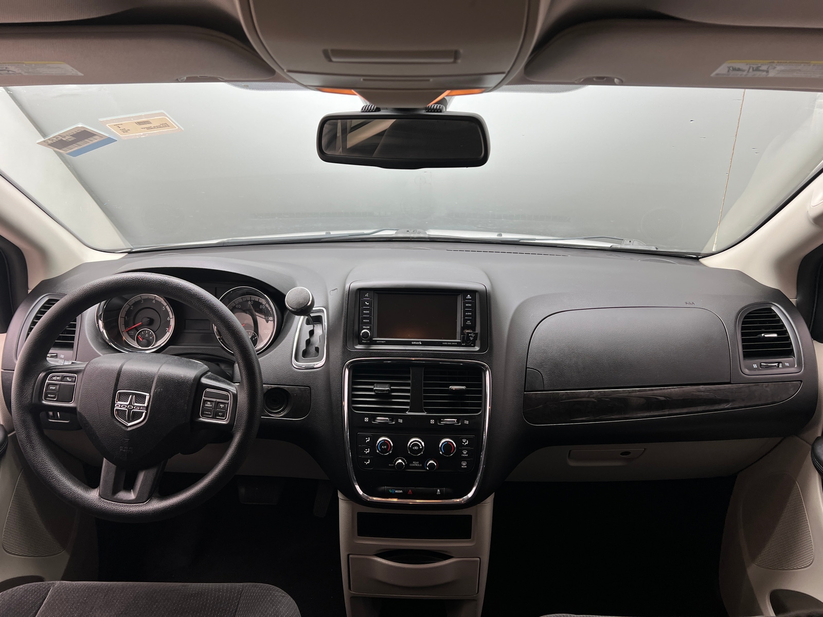 Thumbnail: 2018 Dodge Grand Caravan - 3