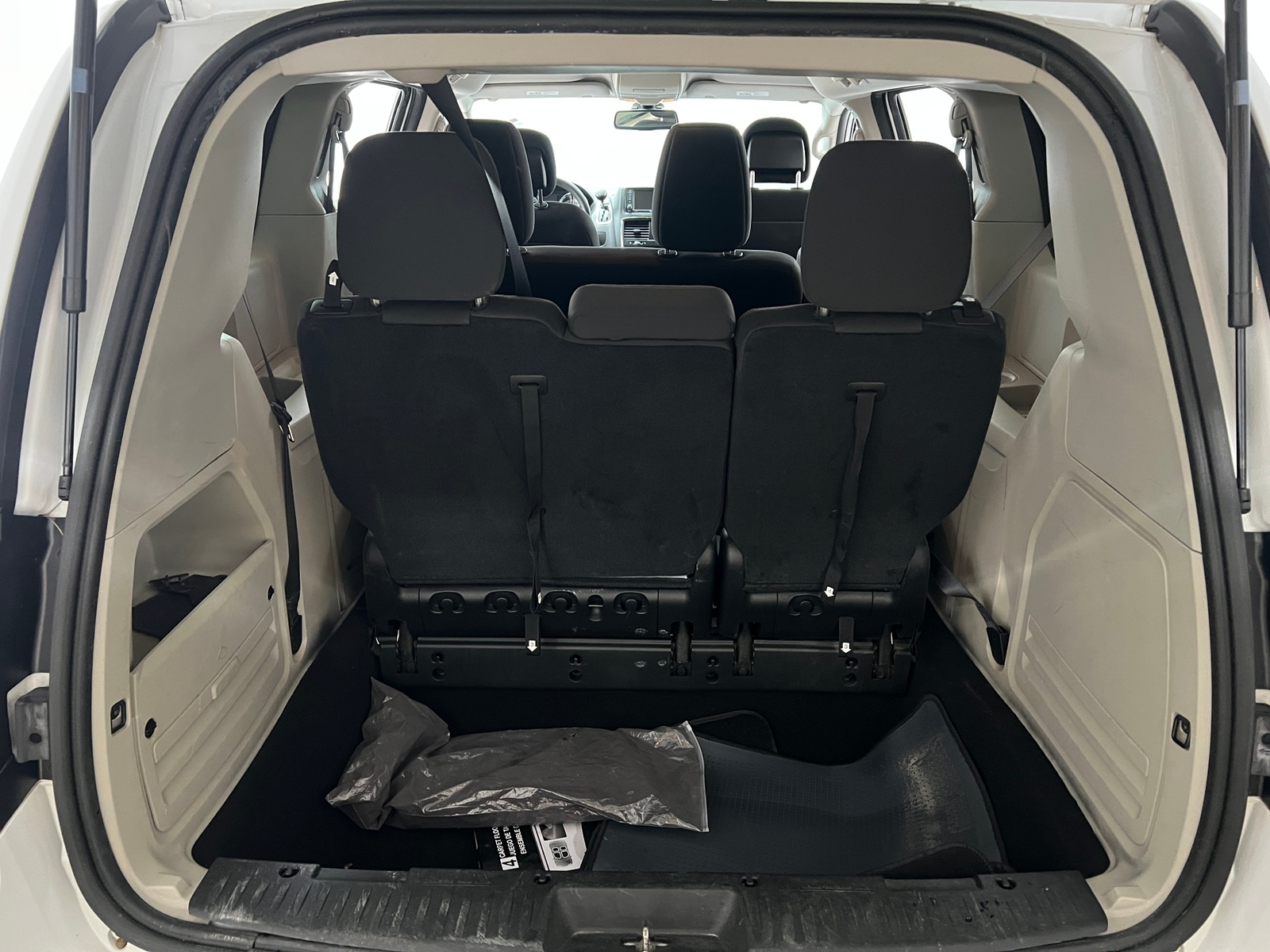 Thumbnail: 2018 Dodge Grand Caravan - 7
