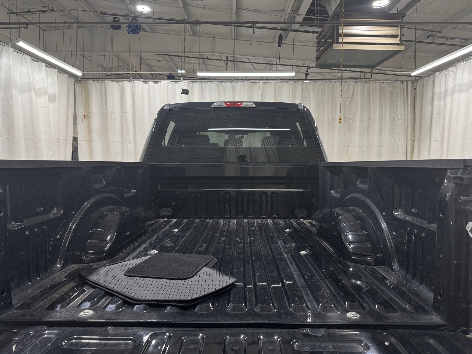 Thumbnail: 2019 Ford Econoline - 7