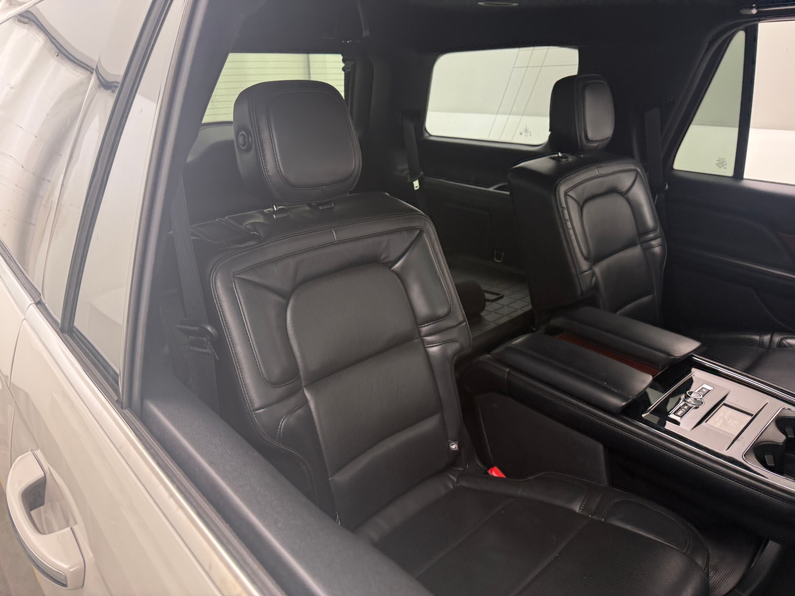 Thumbnail: 2019 Lincoln Navigator - 5