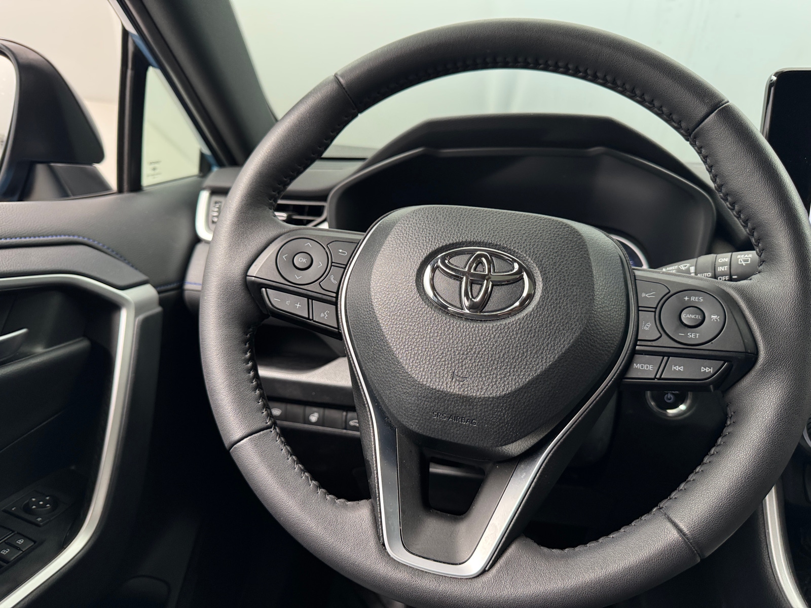 Thumbnail: 2024 Toyota RAV4 - 5